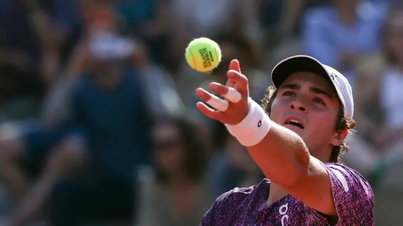 João Fonseca vence e irá enfrentar Djokovic