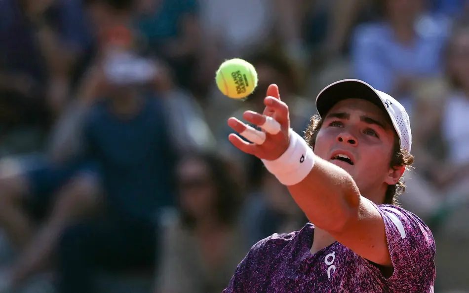 João Fonseca vence e irá enfrentar Djokovic