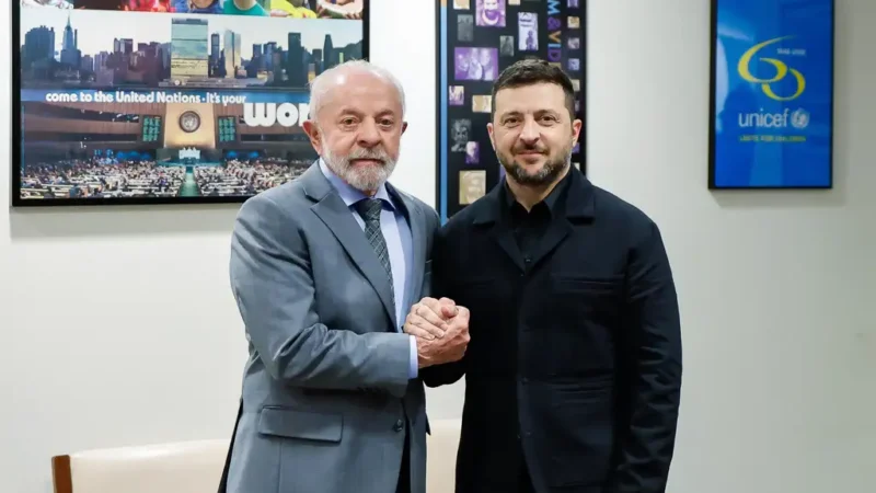 Lula e Zelensky em reunião histórica na França