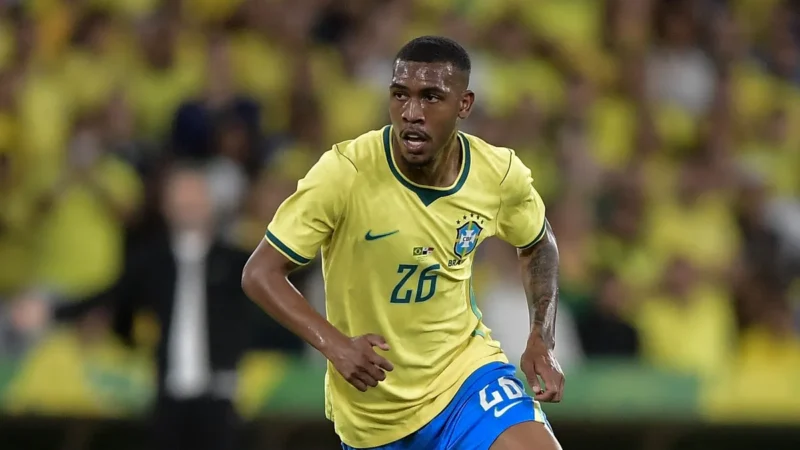 Rayan ganha oportunidade e será titular contra a Escócia