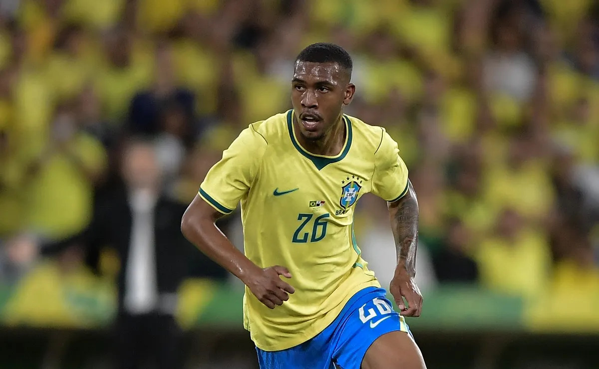 Rayan ganha oportunidade e será titular contra a Escócia