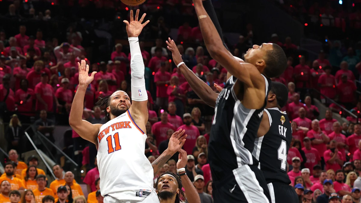 Knicks protagonizam virada histórica e vencem jogo 4