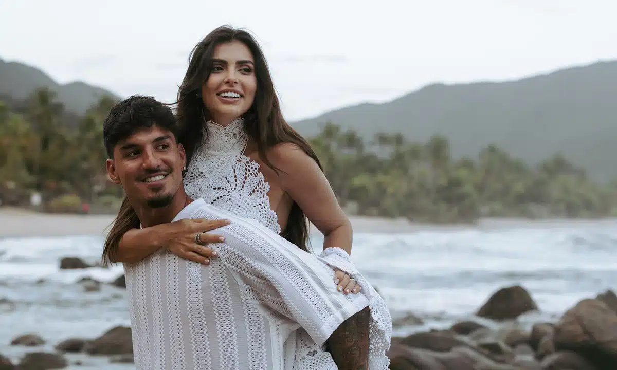 Gabriel Medina e Isabella Arantes confirmam perda de bebê