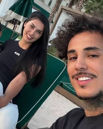 MC Livinho tenta reaproximação com a ex, mas leva resposta direta nas redes