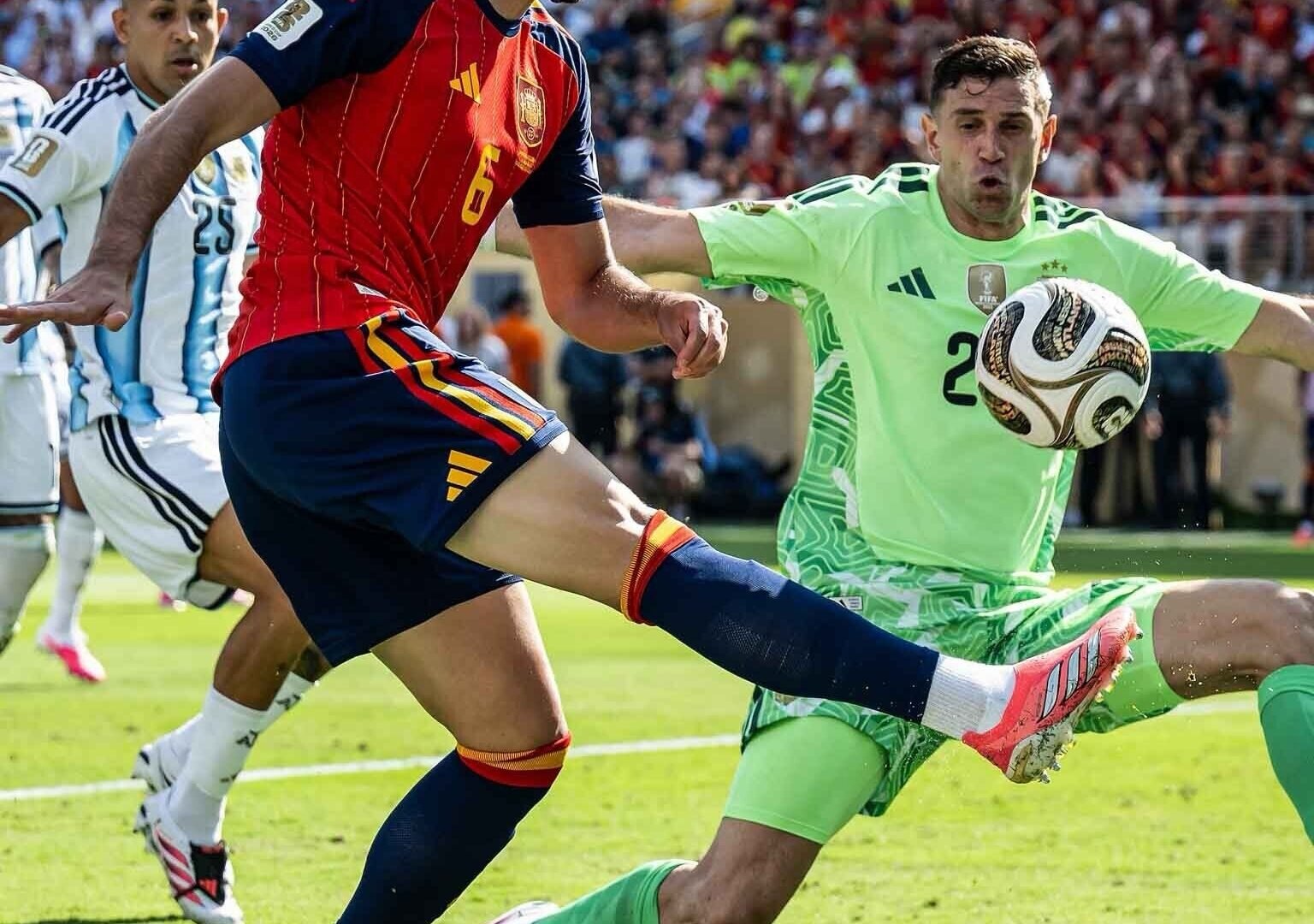 Fifa aplica suspensões após confusão na final da Copa