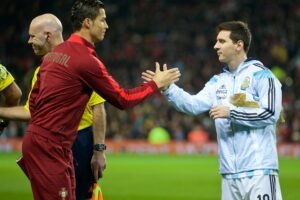 Cristiano Ronaldo e Neymar enviam mensagem de apoio a Messi após falecimento do pai
