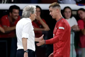 Cristiano Ronaldo e Jorge Jesus se reúnem para resolver conflito