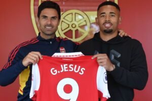 Mikel Arteta responde a declarações de Gabriel Jesus sobre sua saída do Arsenal