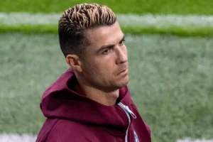 Cristiano Ronaldo expõe atrito na seleção ao não aceitar o próprio fim